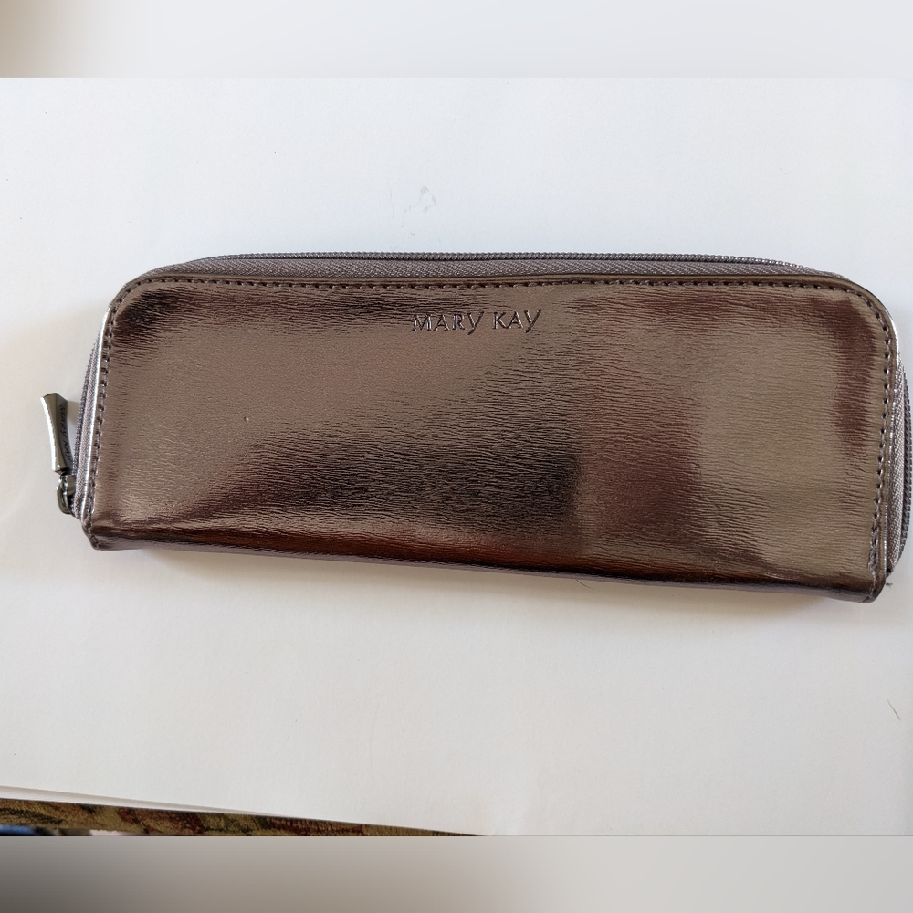 NWT Mary Kay Eye Brush Set
